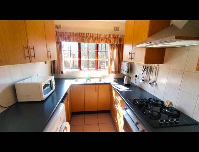 3 BEDROOM TOWNHOUSE FOR SALE IN PRESTBURY